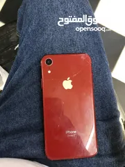  4 تلفون xr مغير شاشه اصليه جدا منيحه و مغير بطاريه اطليه جدا مكسور من ورا بس مش مثر تلفون سعرو
