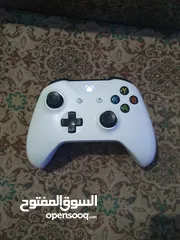  1 يد  تحكم اكس بوكس وان اس