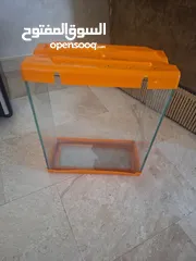  1 fish tank  حوض سمك مستخدم استخدام يوم واحد فقط  القياسات موضحه في الصوره  زجاج