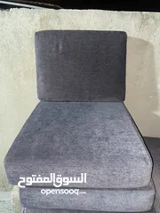  1 طرحات بحاله جيدة لون سكني