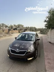  1 سكودا رابيد اصل برايفت ماتور 1400 بنزين جير اتومات اقتصاديه جدا وسعرر مرتب ع الكاش