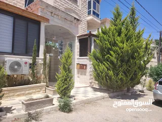  2 شقة ارضية للبيع ضاحية الرشيد
