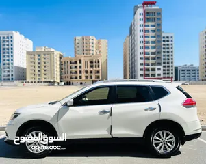  2 NISSAN XTRAIL 2015 WHITE GCC WITH SUNROOF