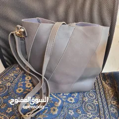  1 شنط كتف سبور للبيع