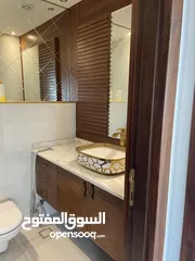  5 شقة جديدة لم تسكن للبيع في منطقة عبدون اعلان رقم (SL626)