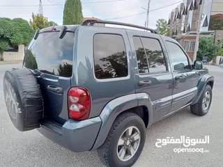  2 جيب ليبرتي موديل 2002 للبيع بسعر 3900