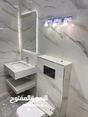  22 شقق فاخره ومميزه للبيع