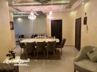 3 شقه للبيع الجبيهه شبه ارضي  حي ام زويتينه تشطيب سوبر ديلوكس البيع بداعي السفر