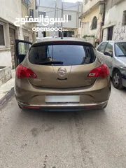  4 اوبل استرا