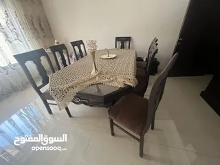  4 طاولة سفرة وبوفيه للبيع