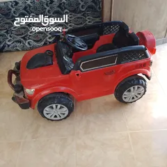  2 للبيع سياره اطفال شغاله مع الشاحن