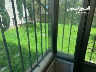  2 شقه للبيع مع حديقه خلف رام الله مول