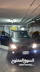  2 سيات ليوون.    لللبيع ع كااااش حرررق 2012