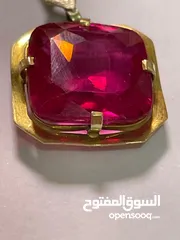  9 حجر الياقوت القديم