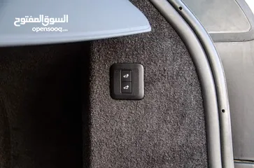  28 Range Rover Sport Hse Plug in hybrid 2018 بحالة الوكالة