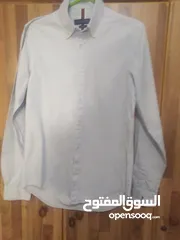  17 قمصان رجالي و وولادي جميع المقاسات ماركة زارا وبولو بأسعار مخفضة القميص ب دينارين