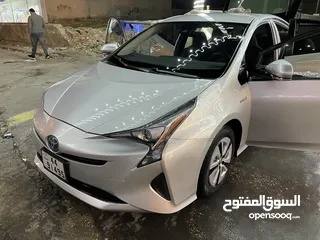  27 تويوتا بريوس -ليثيوم -Toyota Prius 2017 / 2017