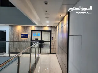  20 مكتب تجاري فخم للبيع أو الإيجار