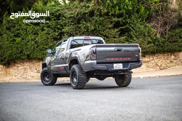  19 تويوتا تاكوما 2017  كابينة و نص مميز غيار عادي 4x4   بحالة ممتازة من المالك.