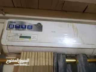  3 مكيف اسبلت AUX طن ونص نظيف جدا السعر 1200 سعودي