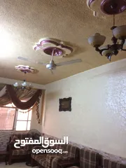  7 بيت وحديقه وكراج