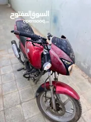  3 بلسر 180 cc الدراجه بحاله ممتازه