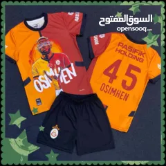  11 اطقم ولادي البلوزه فقط على 50 شيكل من عمر 4-14سنه