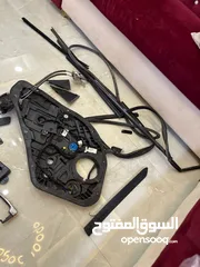  6 عندي 3 أبواب أصلية مفروطة من كيا نيرو، نظيفة وعلى الشرط: 	1.	باب أمامي يمين (الراكب) 	2.	باب أمامي ي