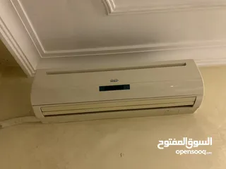  1 مكيف كندشن 2 طن مع الوحده الخارجيه نضيف بارد ساخن للبيع