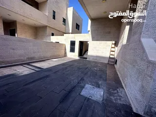  2 فيلا مستقلة في طريق المطار ( Property ID : 35250 )