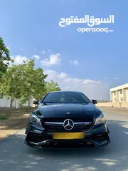  2 Mercedes CLA 45 AMG 2019