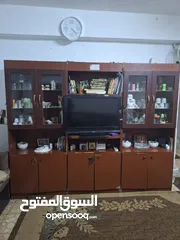  3 بوفية سفرة طراز قديم حالتها ممتازة مصنوعة من خشب لاتية من البوفيهات القديمة مكونة من 3 قطع