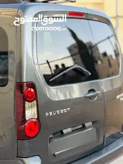  6 البيع فقط كاش مش معني في دفعه وشكات