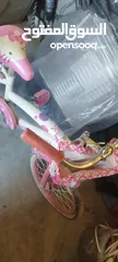  3 بسكليت جنط 20 امريكي بحاله الوكاله استعمال قليل.يوجد فيه برك رجل