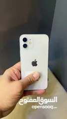  28 iPhone 12 64 GB  البطاريات من 88-93 مكفول اسبوعين