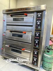  12 معدات محل معجنات وبيتزا للبيع