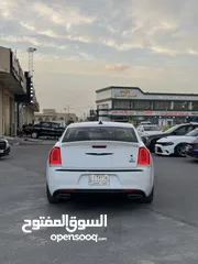  6 كرايسلر 300 رقم بصره