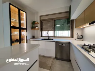  13 روف حصري فاخر للبيع – بيتونيا  إطلالة تحبس الأنفاس