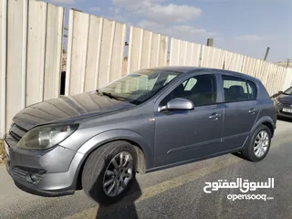  2 اوبل استرا المانية قوية جدا للبيع هانشباك كراسي جلد فتحة بانوراما جير اتوماتيك 5.سرعات