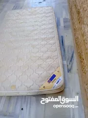  2 يوجد لدي فرشه سوست نوعيه اصليه بحاله مفرد ونص وكاله في منطقه الياسمين قريبه من حي نزال