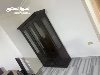  8 شقه للأيجار السنوي الجاردنز جنب اسواق شاكر