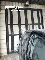  1 محل للايجار في مدينة حلحول على الشارع الرئيسي يصلح ل جميع الاعمال التجارية وبسعر اجار ممتاز