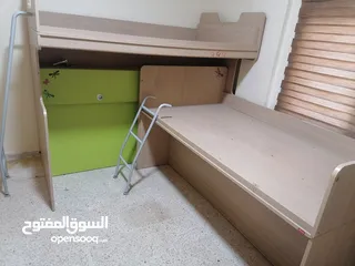  1 تخت بتصميم مميز