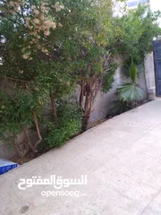  1 بيت مستقل للبيع