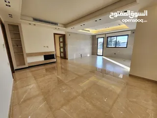  15 شقة فارغة للبيع في عبدون ref : 14391