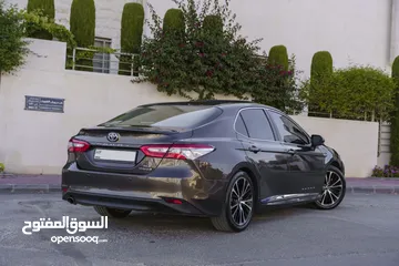  8 Toyota Camry GLE Hybrid 2019  تويوتا كامري GLE هايبرد  فل كامل مع فتحه