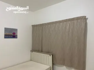  3 سرير للإيجار لسيدة في شقة كلها سكن للبنات فقط النادي السياحي قرب ابوظبي مول و جزير الريم