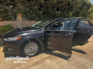  6 فورد فيوجن لون اسود موديل 2013se