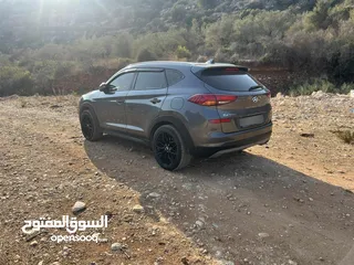  4 توسان بسعر حرق ونهائي 2020ترخيص19يد اولى فحص نخب بصمة مع مفتاحين لون مميز ترخيص تامين لشهر4
