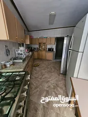  8 بيت مستقل/عمارة  للبيع